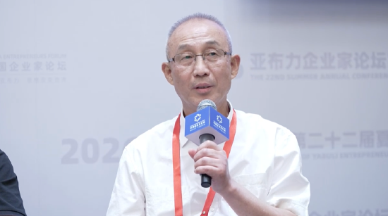 新基讯科技董事长曹强：小黄鸭、Labubu等产品向消费级AI方向演进